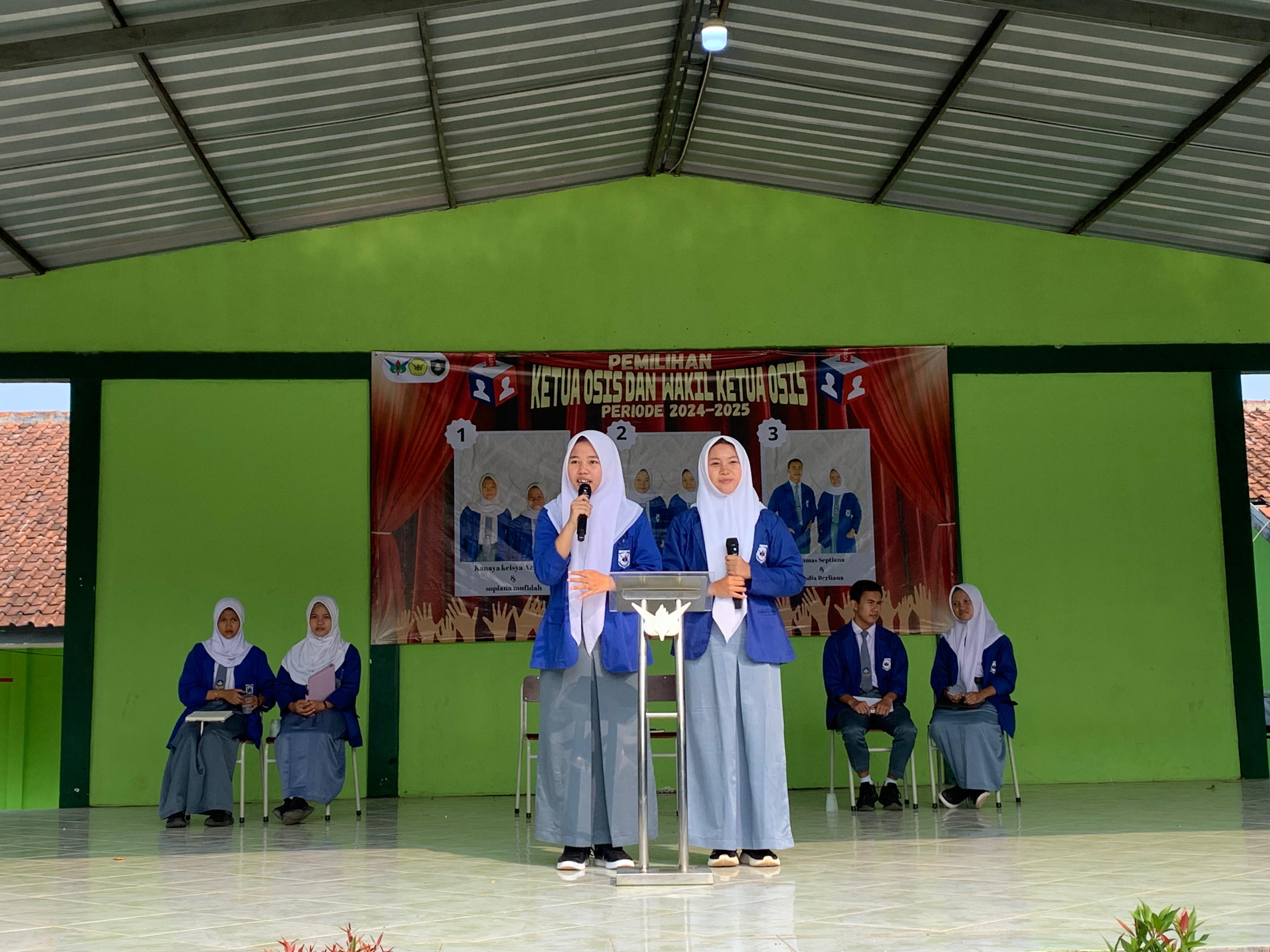 Pencalonan Ketua Umum OSIS dan Wakil Ketua Umum OSIS Periode 2024 - 2025 di SMA Negri 1 Jasinga Pencalonan Ketua Umum OSIS dan Wakil Ketua Umum OSIS Periode 2024 - 2025 di SMA Negri 1 Jasinga
